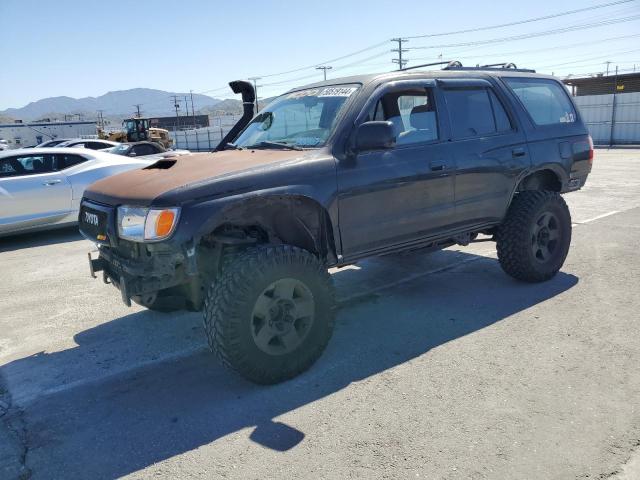 Lot #2459890112 2000 TOYOTA 4RUNNER SR salvage car