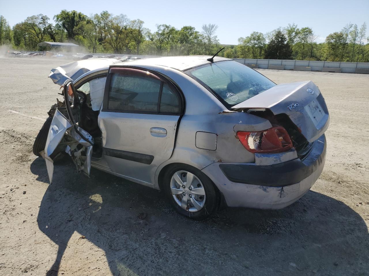 KNADE123386393448 2008 Kia Rio Base
