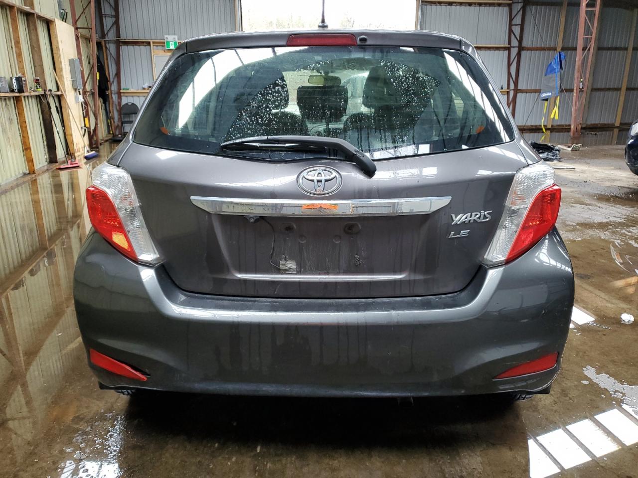 JTDKTUD33CD533260 2012 Toyota Yaris