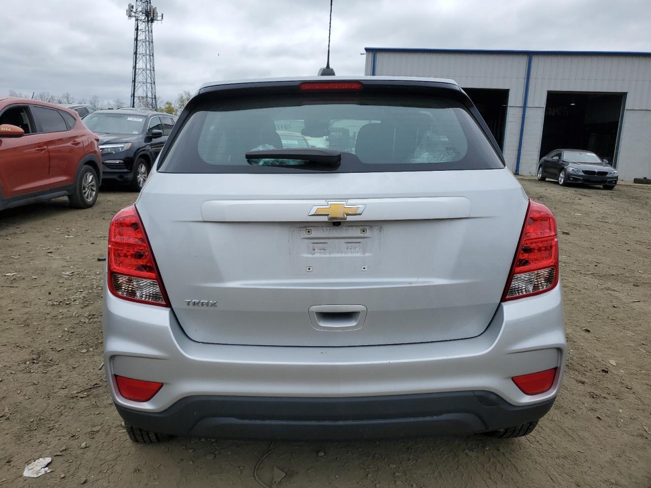 3GNCJKSB4LL210653 2020 Chevrolet Trax Ls