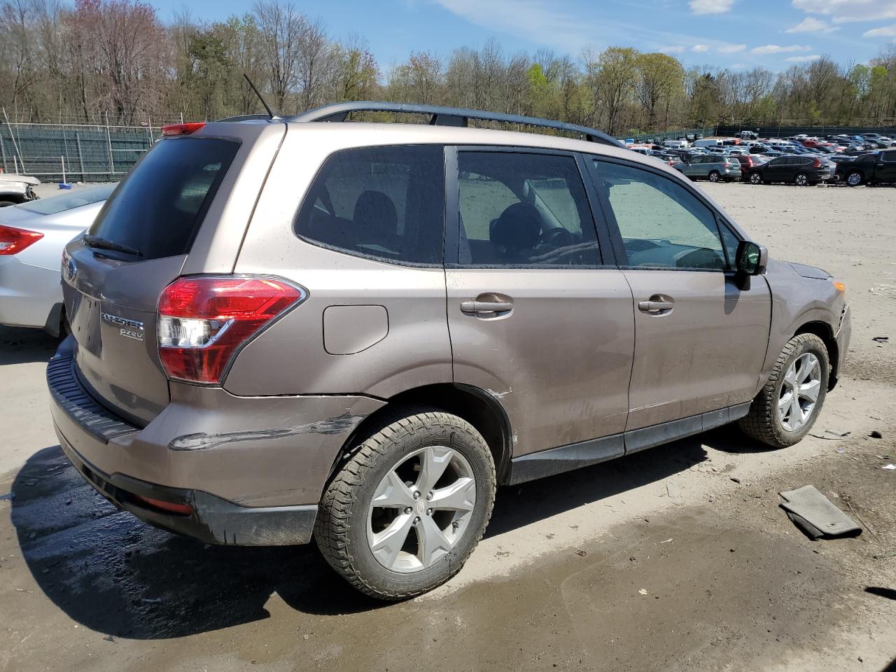 2015 Subaru Forester 2.5I Premium vin: JF2SJADC4FH490745