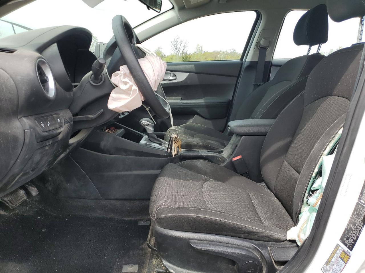 3KPF24AD4PE669662 2023 Kia Forte Lx