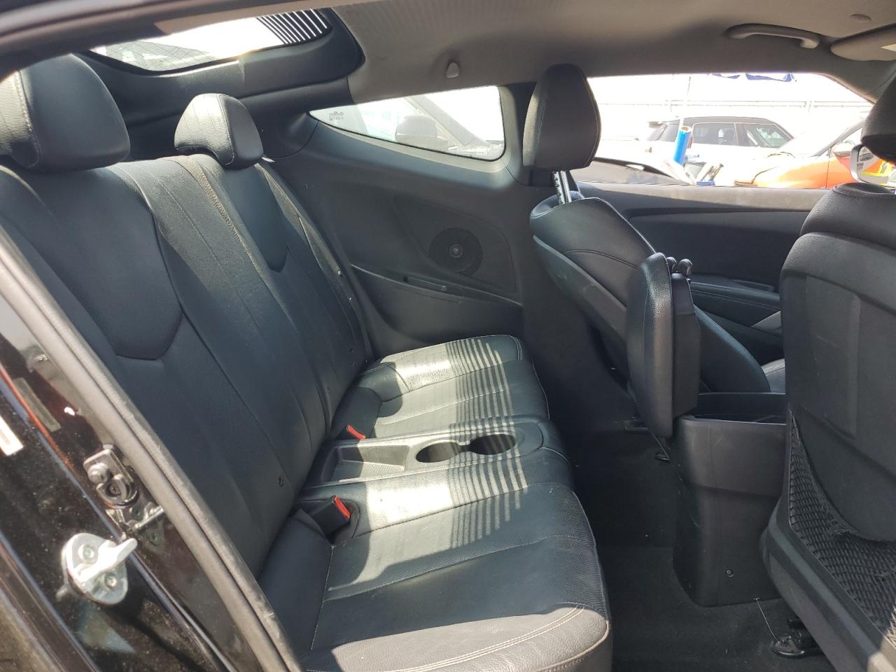 KMHTC6AE6FU233072 2015 Hyundai Veloster Turbo