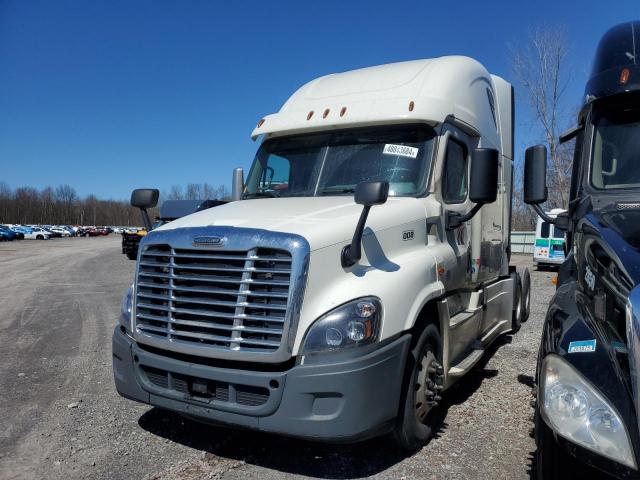 Lot #2493593116 2018 FREIGHTLINER CASCADIA 1 salvage car