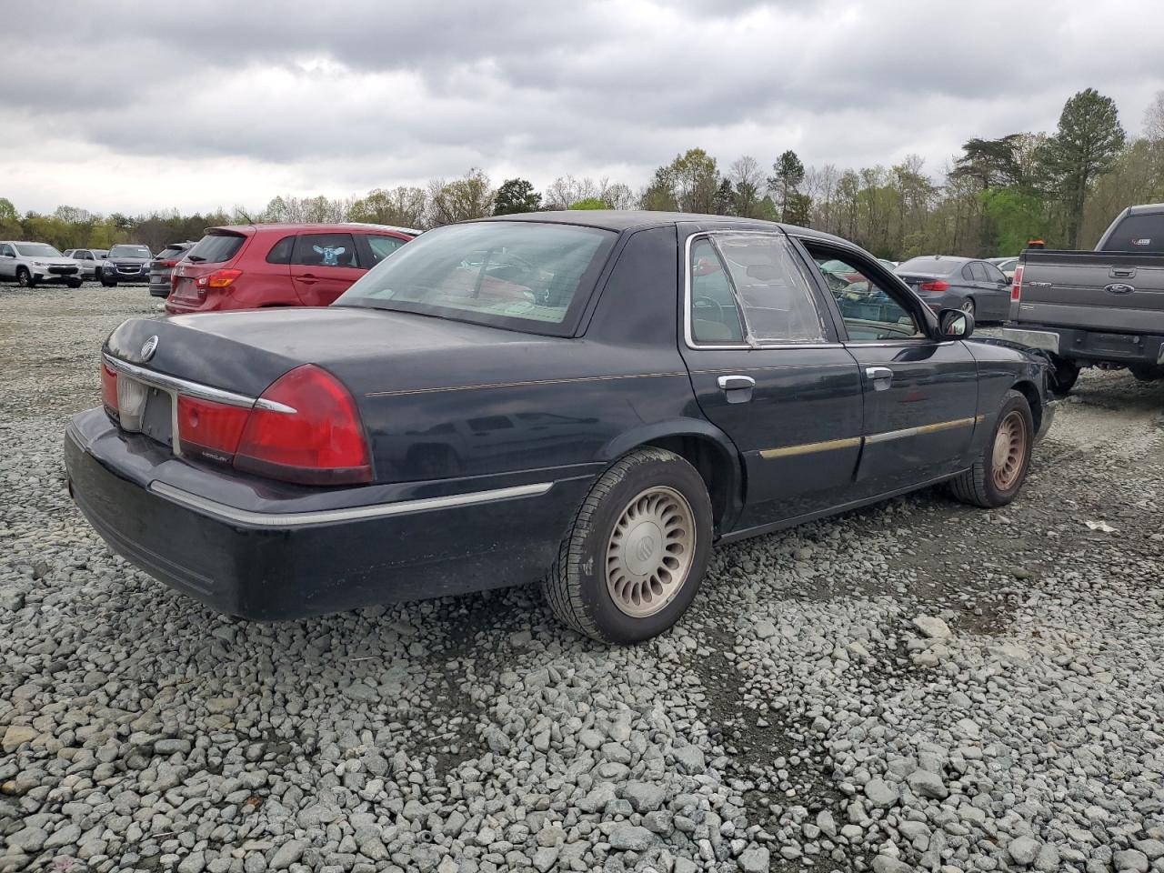 2MEFM75W7YX660052 2000 Mercury Grand Marquis Ls