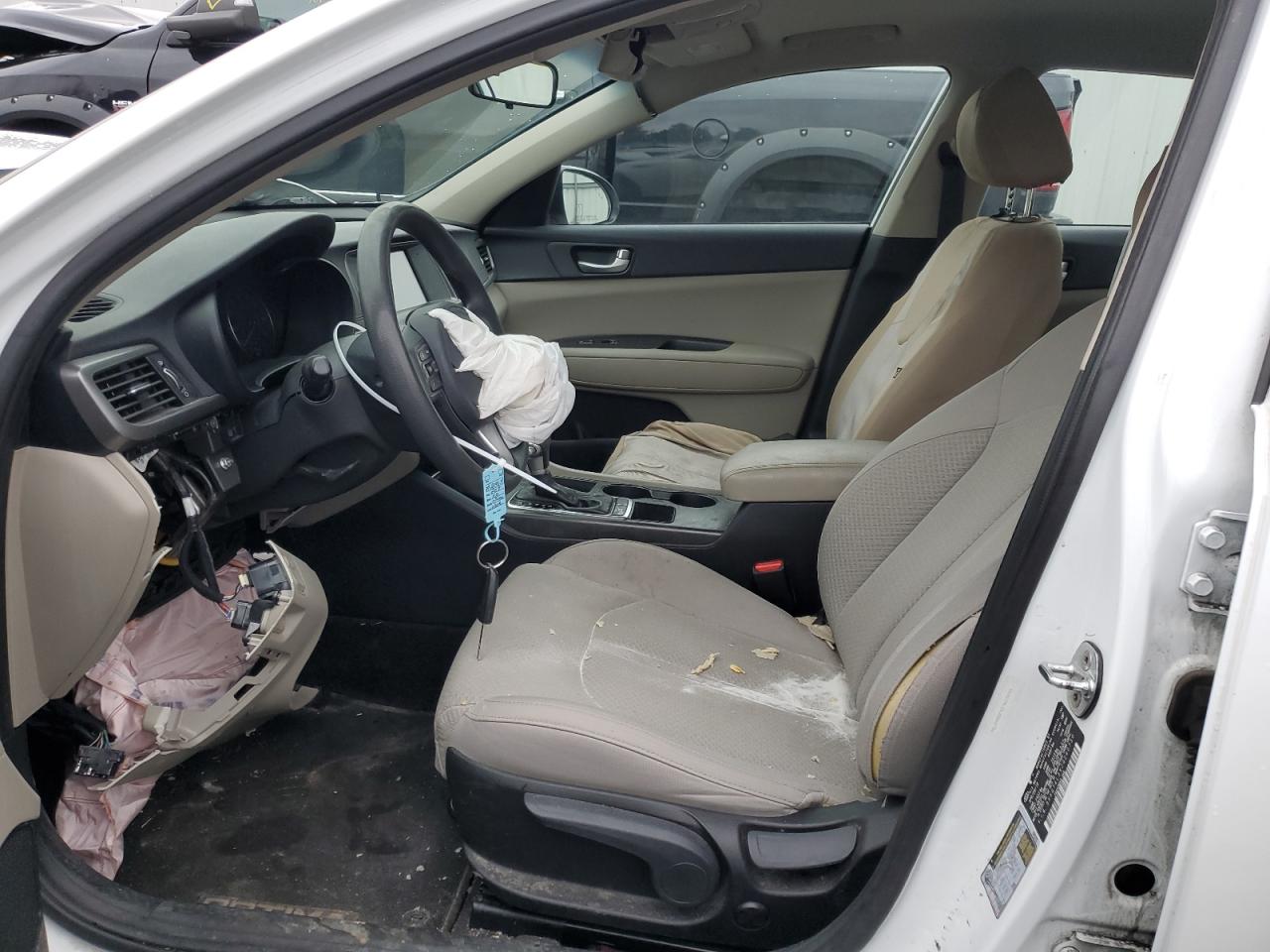 5XXGT4L3XJG260750 2018 Kia Optima Lx