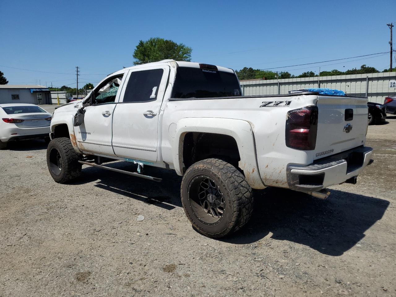 3GCUKREC8HG461134 2017 Chevrolet Silverado K1500 Lt