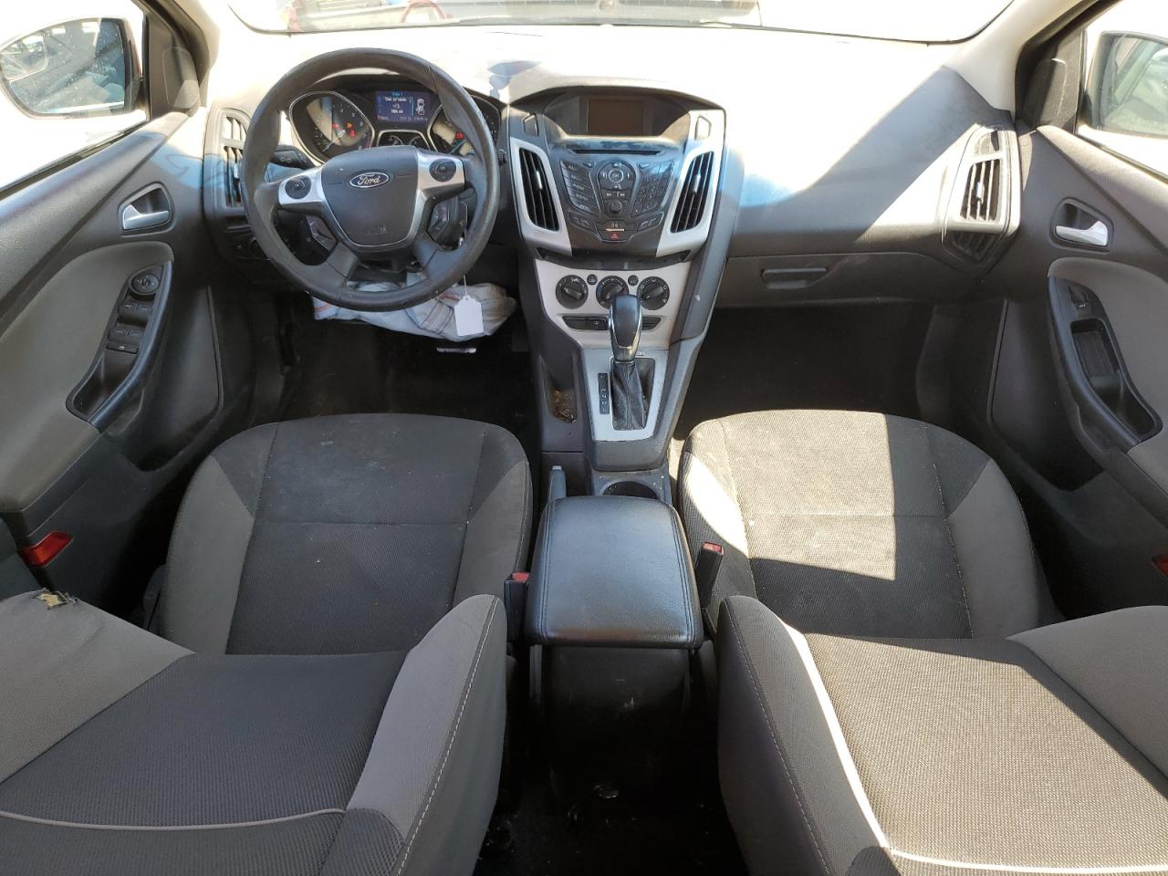 2013 Ford Focus Se vin: 1FADP3K22DL375590