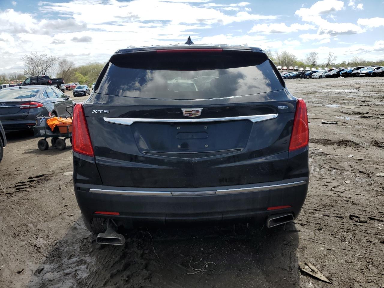 2017 Cadillac Xt5 Luxury vin: 1GYKNBRSXHZ273572