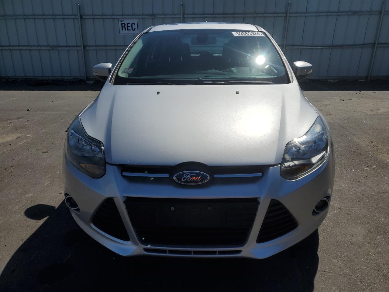 1FAHP3N26CL423331 2012 Ford Focus Titanium