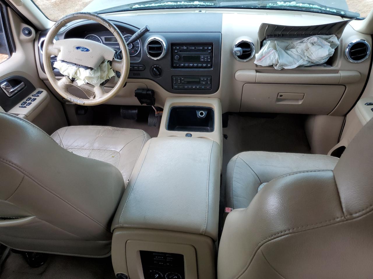 1FMFU18595LA47162 2005 Ford Expedition Eddie Bauer