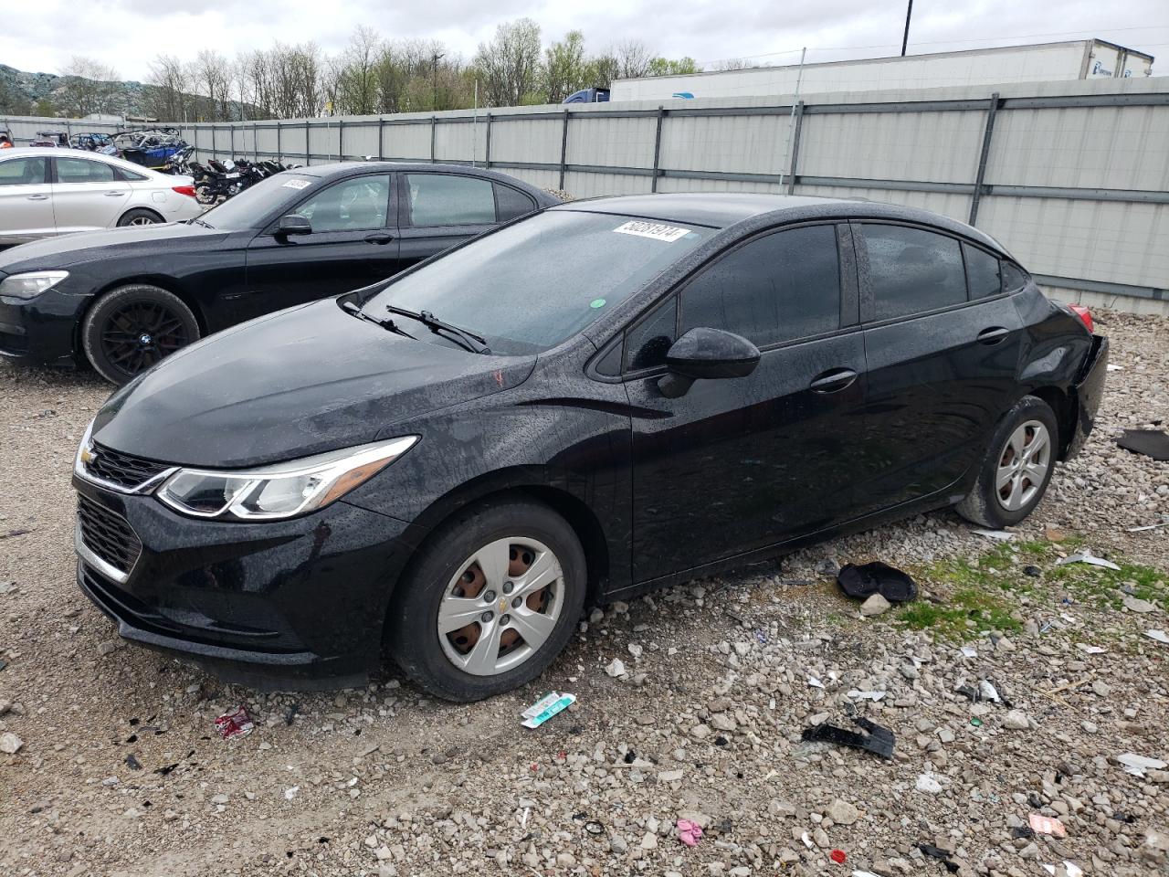 2017 Chevrolet Cruze Ls vin: 1G1BC5SM1H7106823