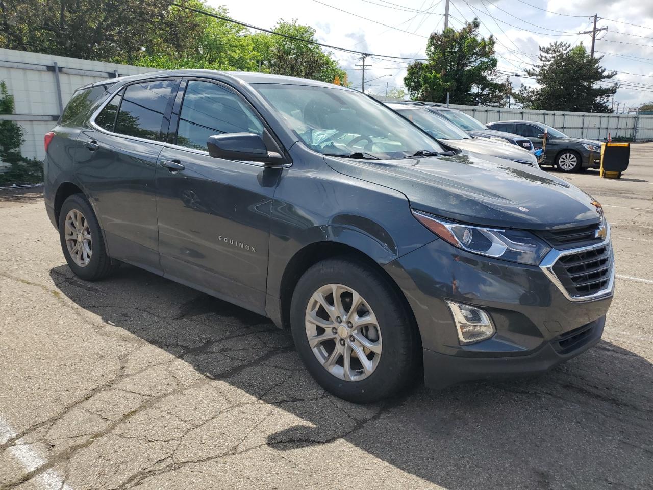 3GNAXJEV0JS576022 2018 Chevrolet Equinox Lt