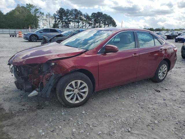 Lot #2489802943 2015 TOYOTA CAMRY LE salvage car