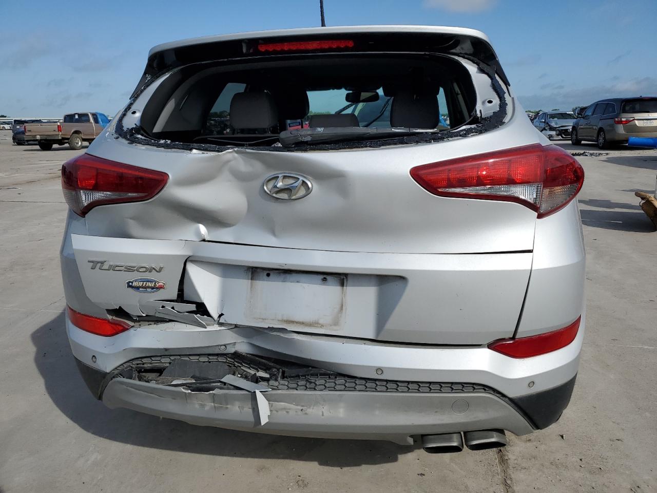 KM8J33A20HU566527 2017 Hyundai Tucson Limited