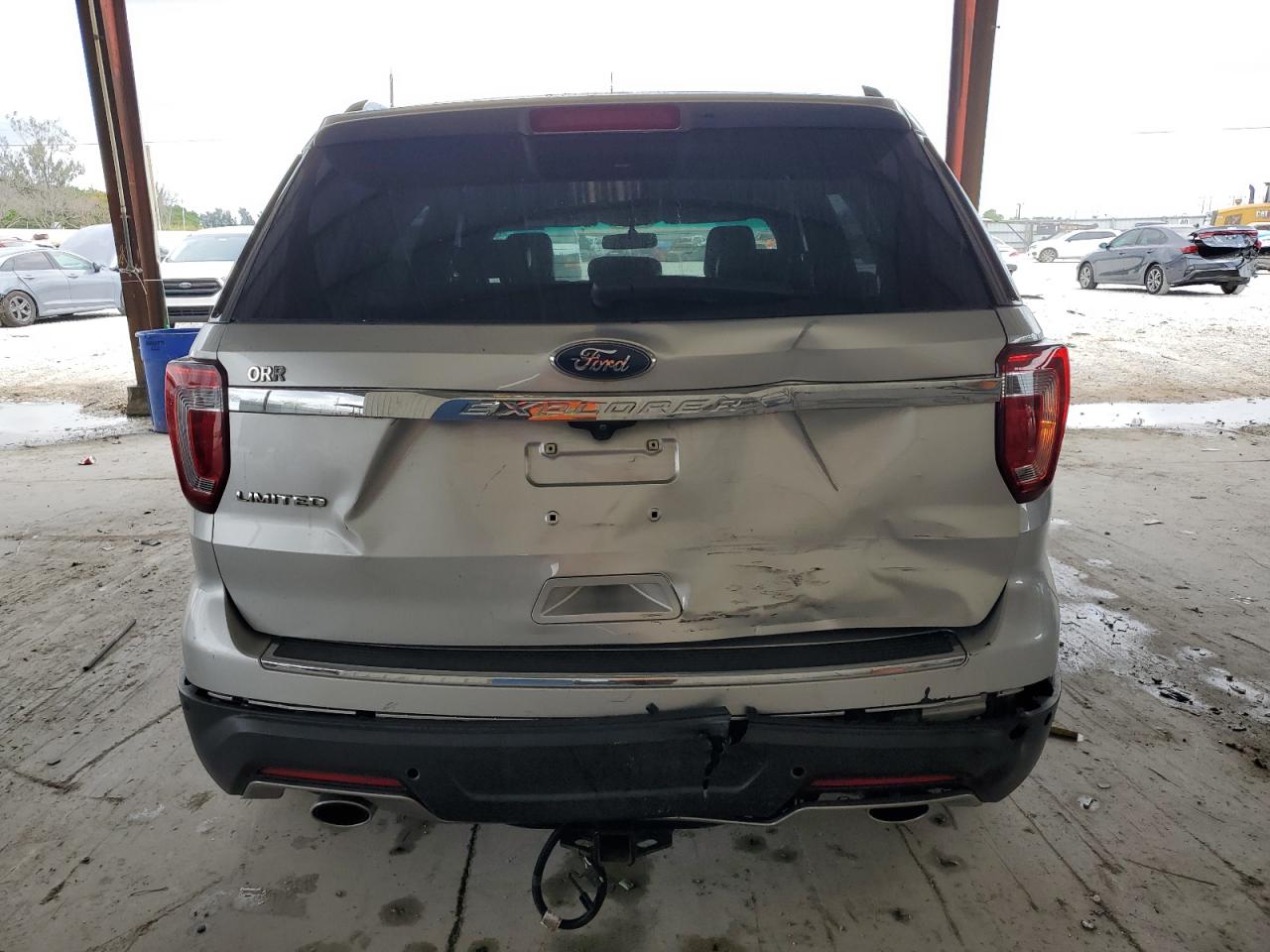 2018 Ford Explorer Limited vin: 1FM5K7F8XJGA16247