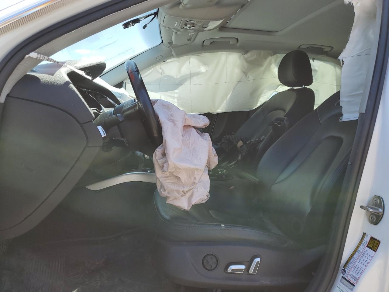 WAUFFCFL9FN025600 2015 Audi A4 Premium Plus