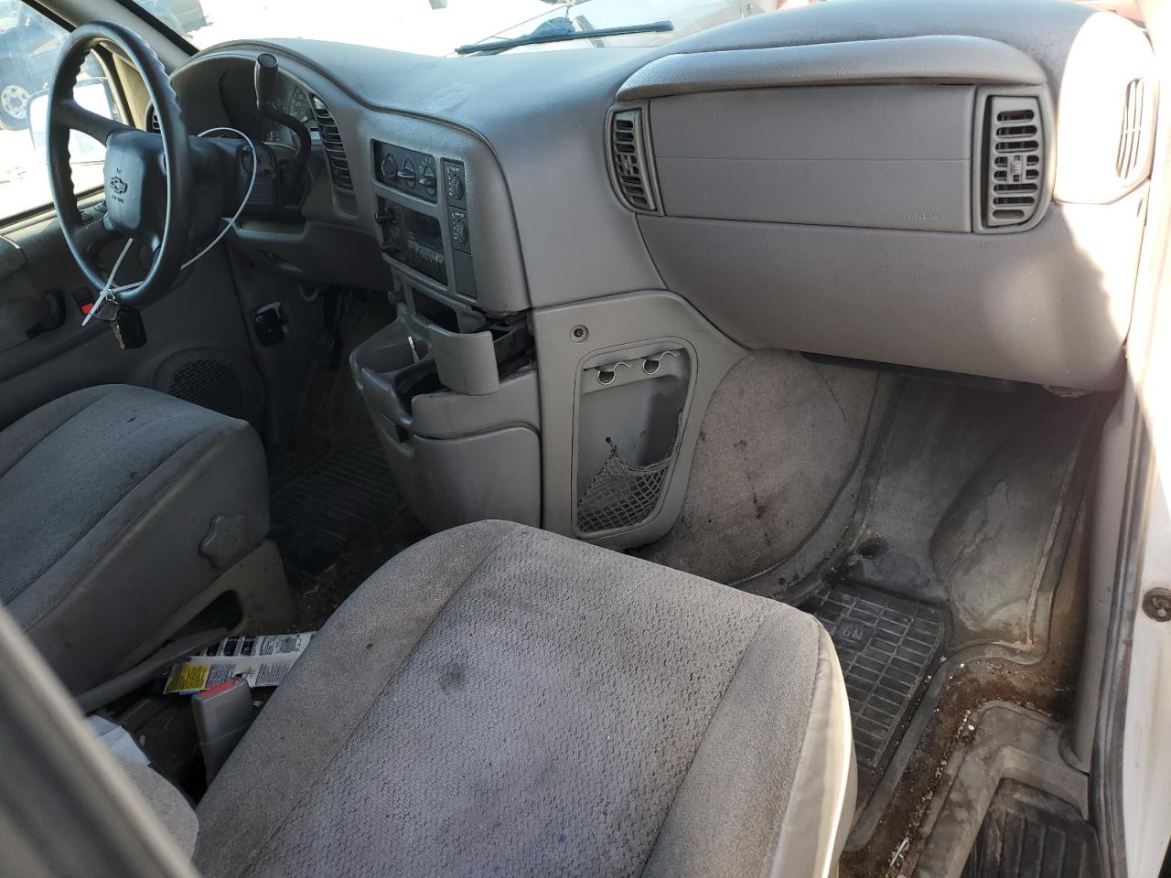 1GNDM19X34B124339 2004 Chevrolet Astro