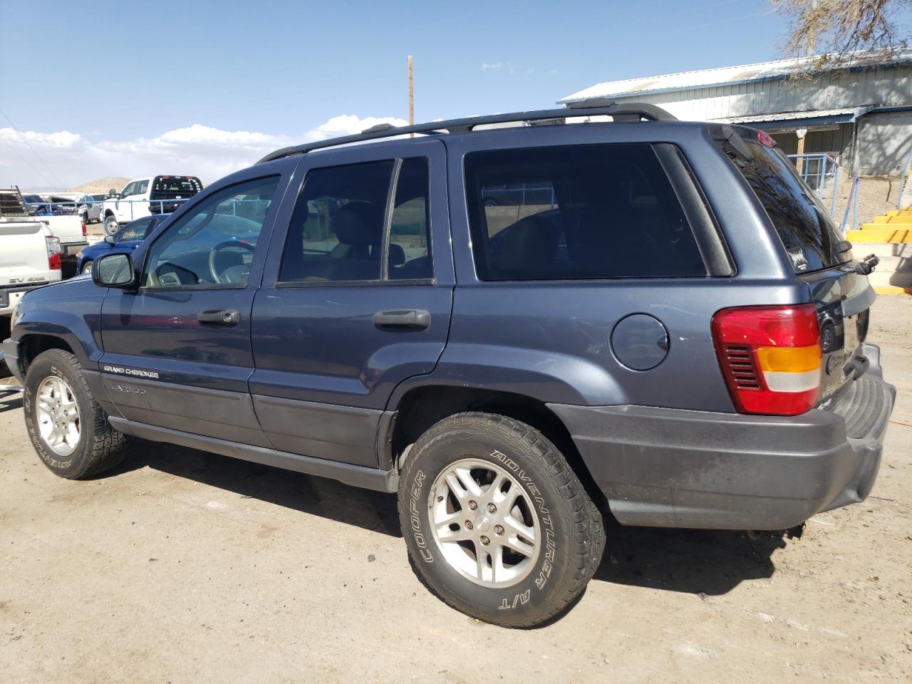 1J4GW48NX3C527495 2003 Jeep Grand Cherokee Laredo