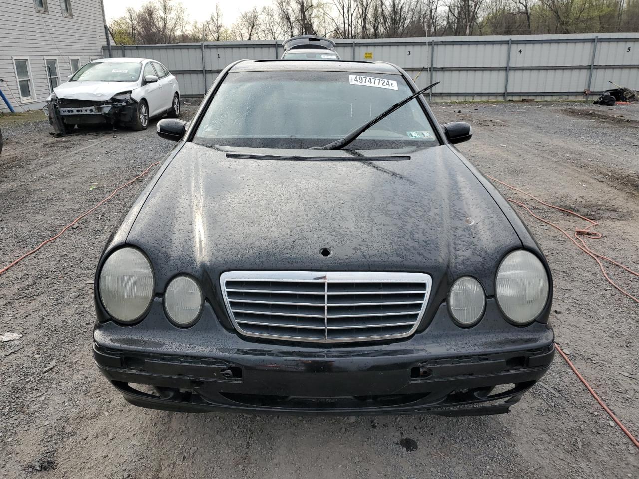 WDBJF82J9YX037430 2000 Mercedes-Benz E 320 4Matic