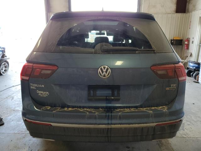 3VV2B7AX8JM035439 2018 Volkswagen Tiguan Se