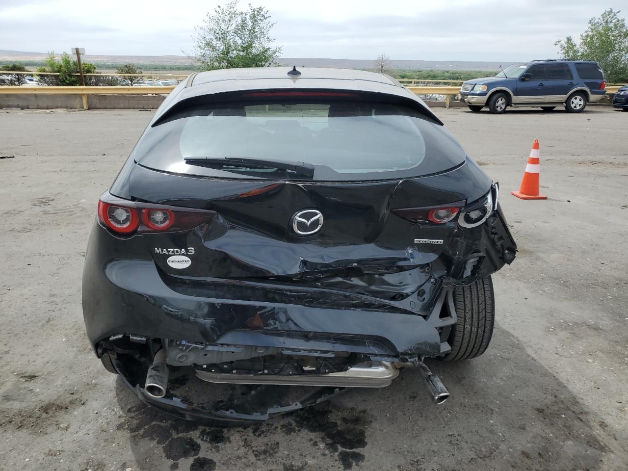 JM1BPAMMXR1651778 2024 Mazda 3 Premium