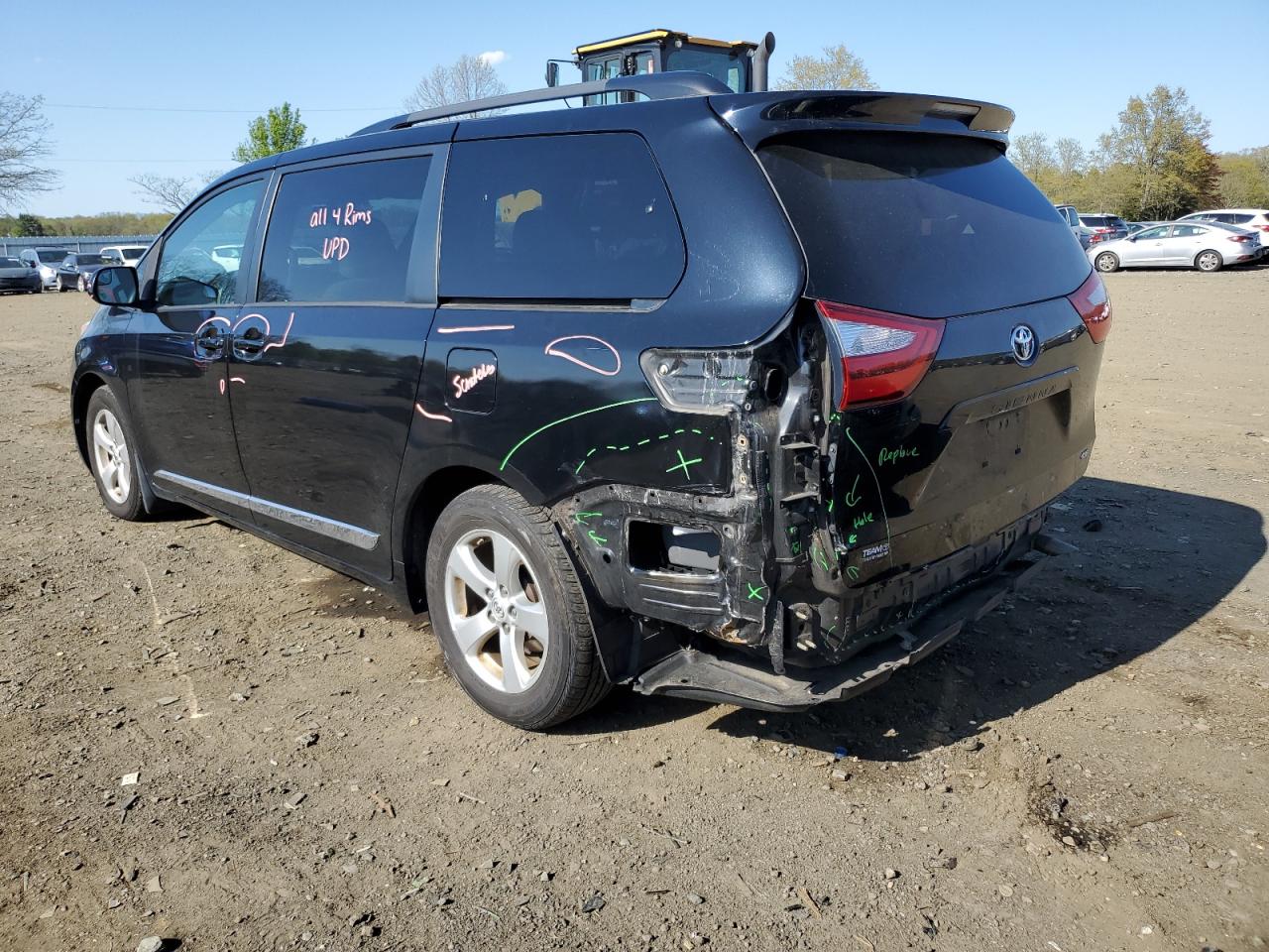 5TDKZ3DC3HS842375 2017 Toyota Sienna Le