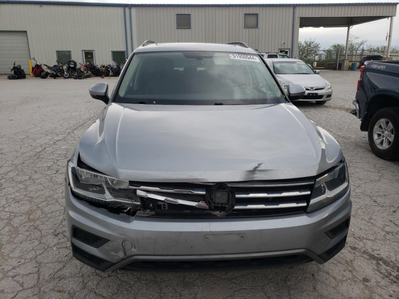 3VV3B7AX1LM008140 2020 Volkswagen Tiguan Se