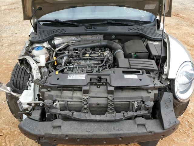 2016 VOLKSWAGEN BEETLE SE - 3VWJ17AT2GM604351