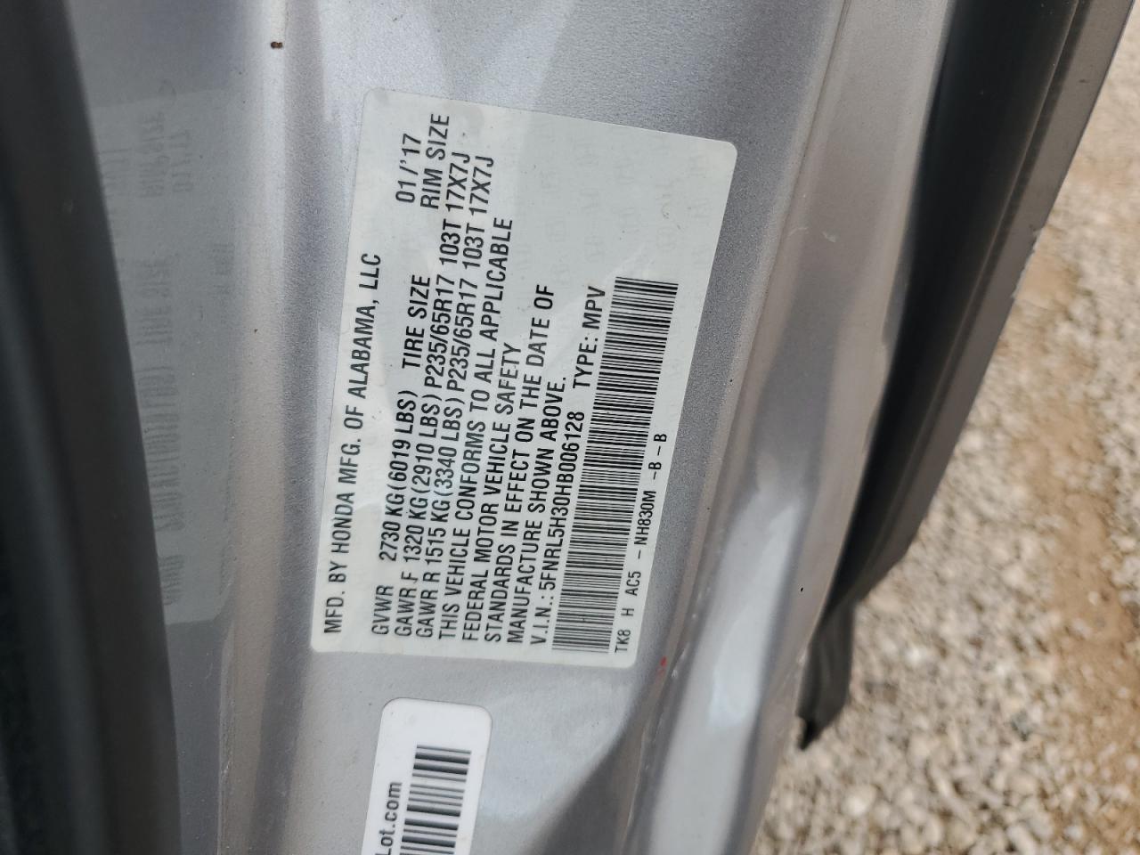 5FNRL5H30HB006128 2017 Honda Odyssey Se