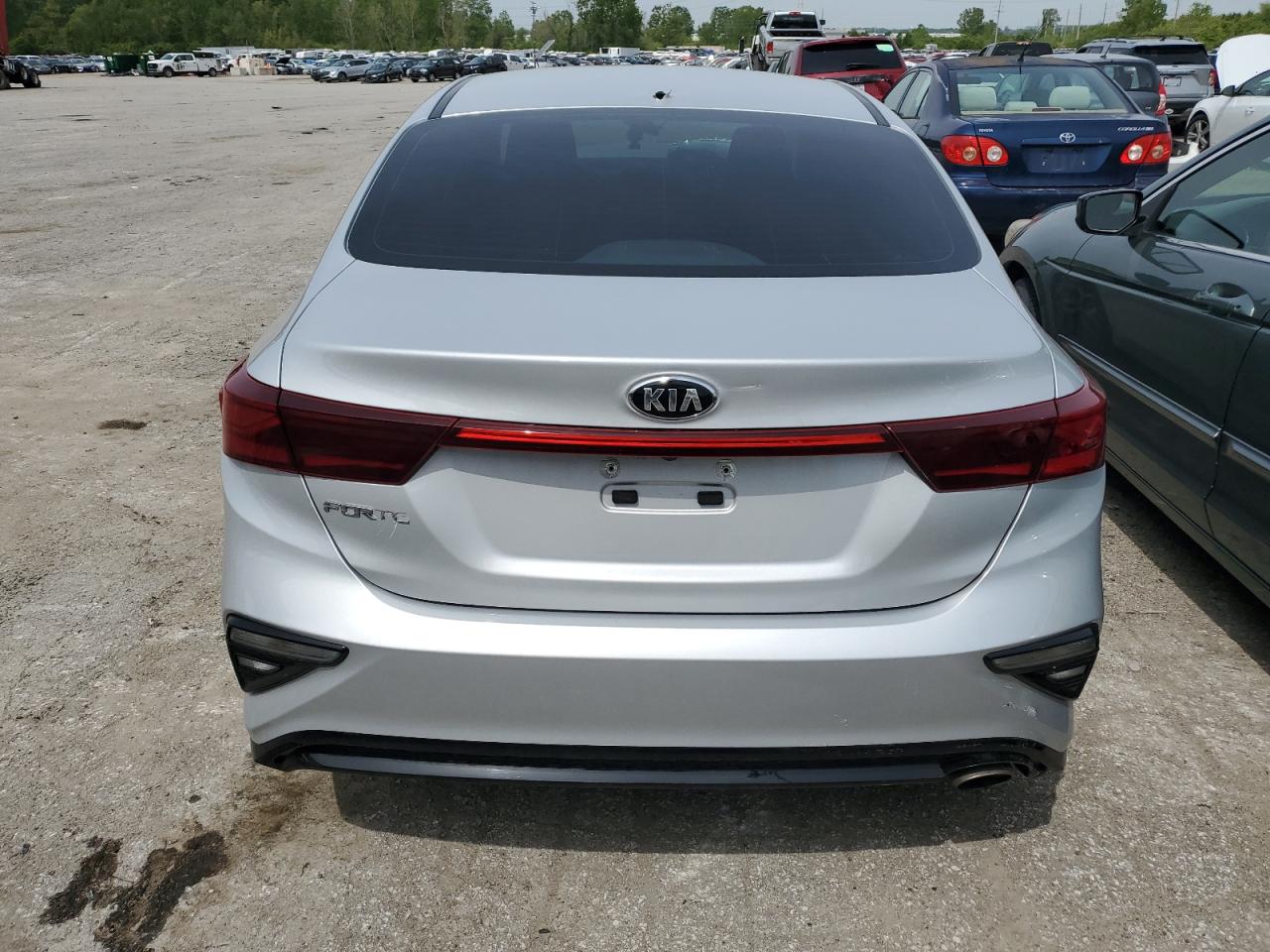 2021 Kia Forte Fe vin: 3KPF24AD0ME308862