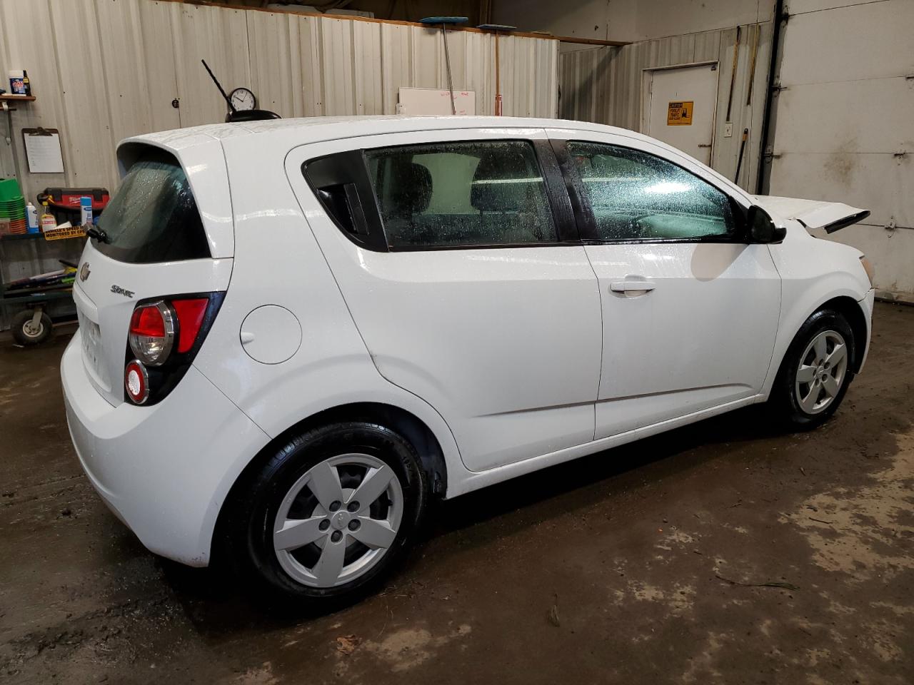 2016 Chevrolet Sonic Ls vin: 1G1JA6SH2G4152882