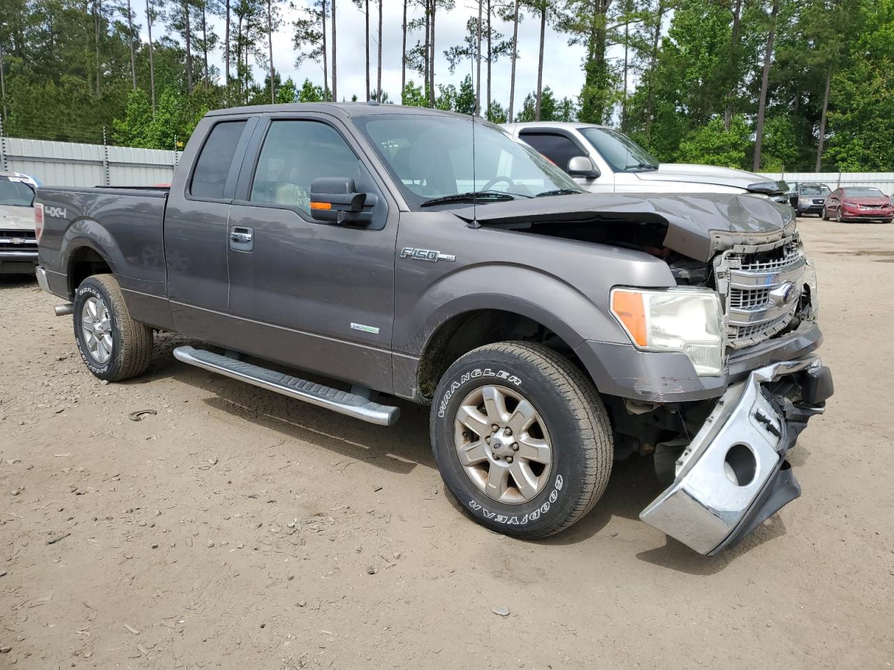 2014 Ford F150 Super Cab vin: 1FTFX1ET5EFA58835