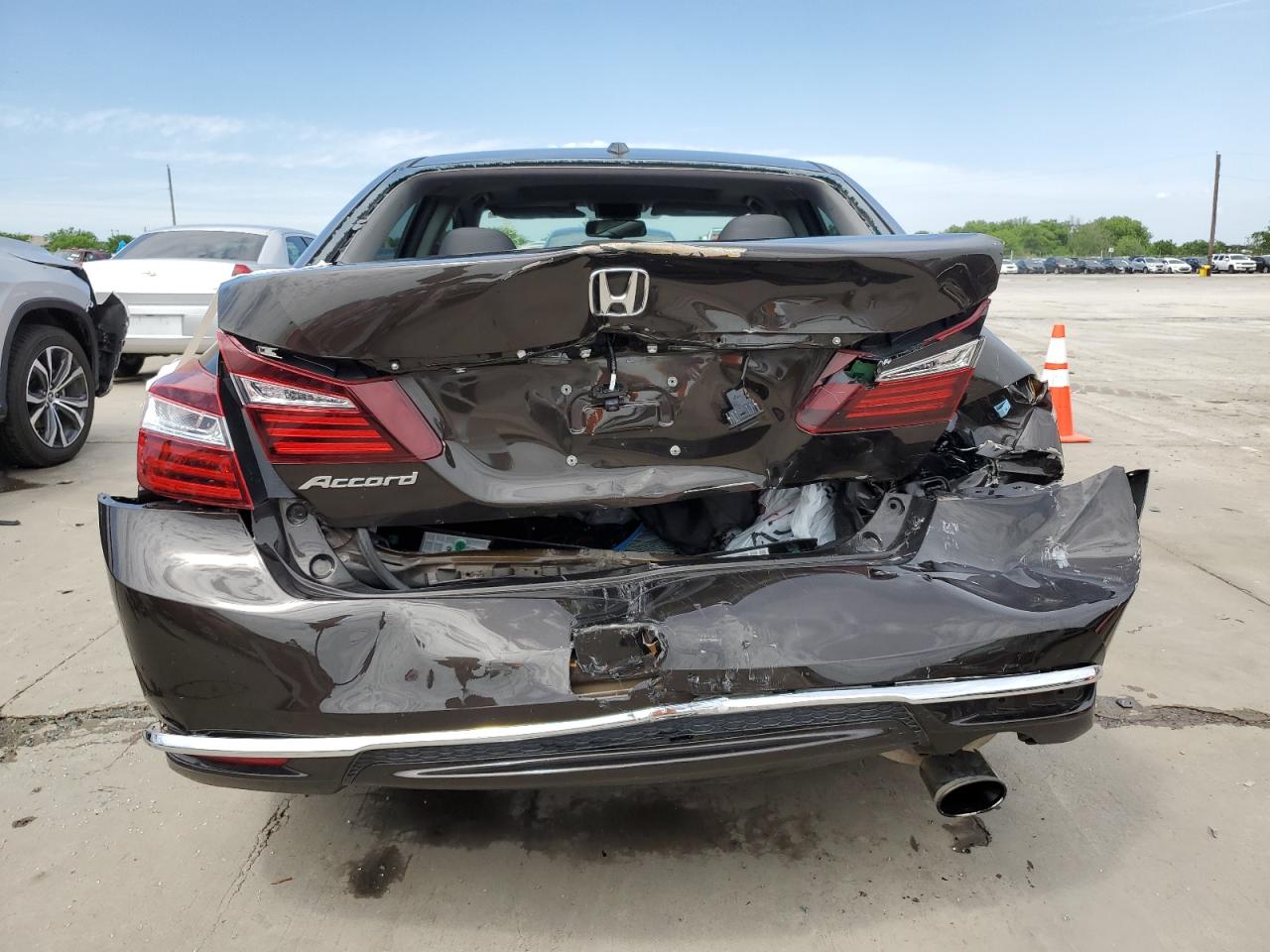 1HGCR2F85GA121026 2016 Honda Accord Exl