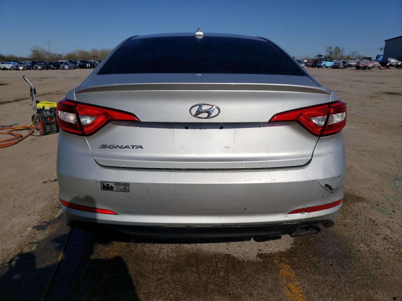 2017 Hyundai Sonata Se vin: 5NPE24AF7HH520043