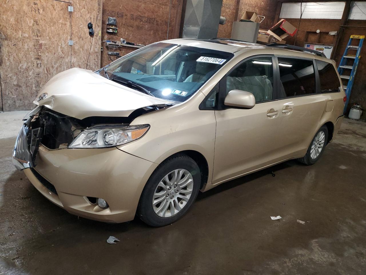 5TDYK3DC5BS064070 2011 Toyota Sienna Xle