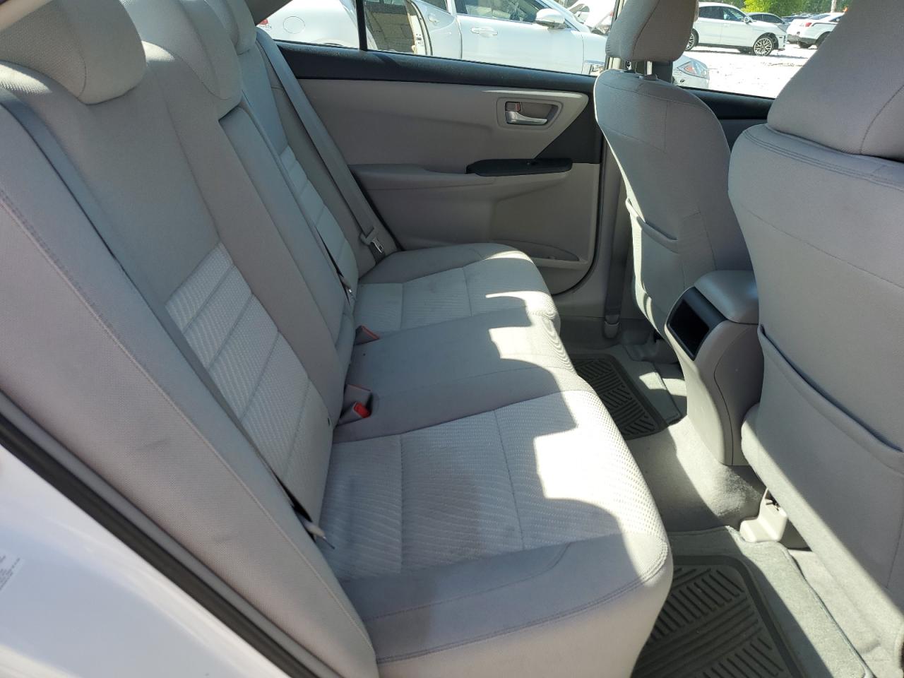 4T1BF1FK3FU025767 2015 Toyota Camry Le