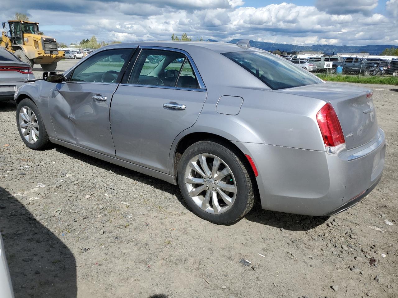 2017 Chrysler 300C vin: 2C3CCAKG2HH565463