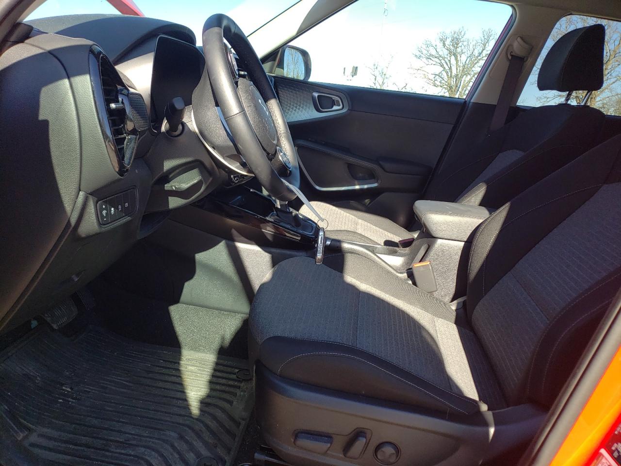 KNDJ33AU3R7226083 2024 Kia Soul Ex