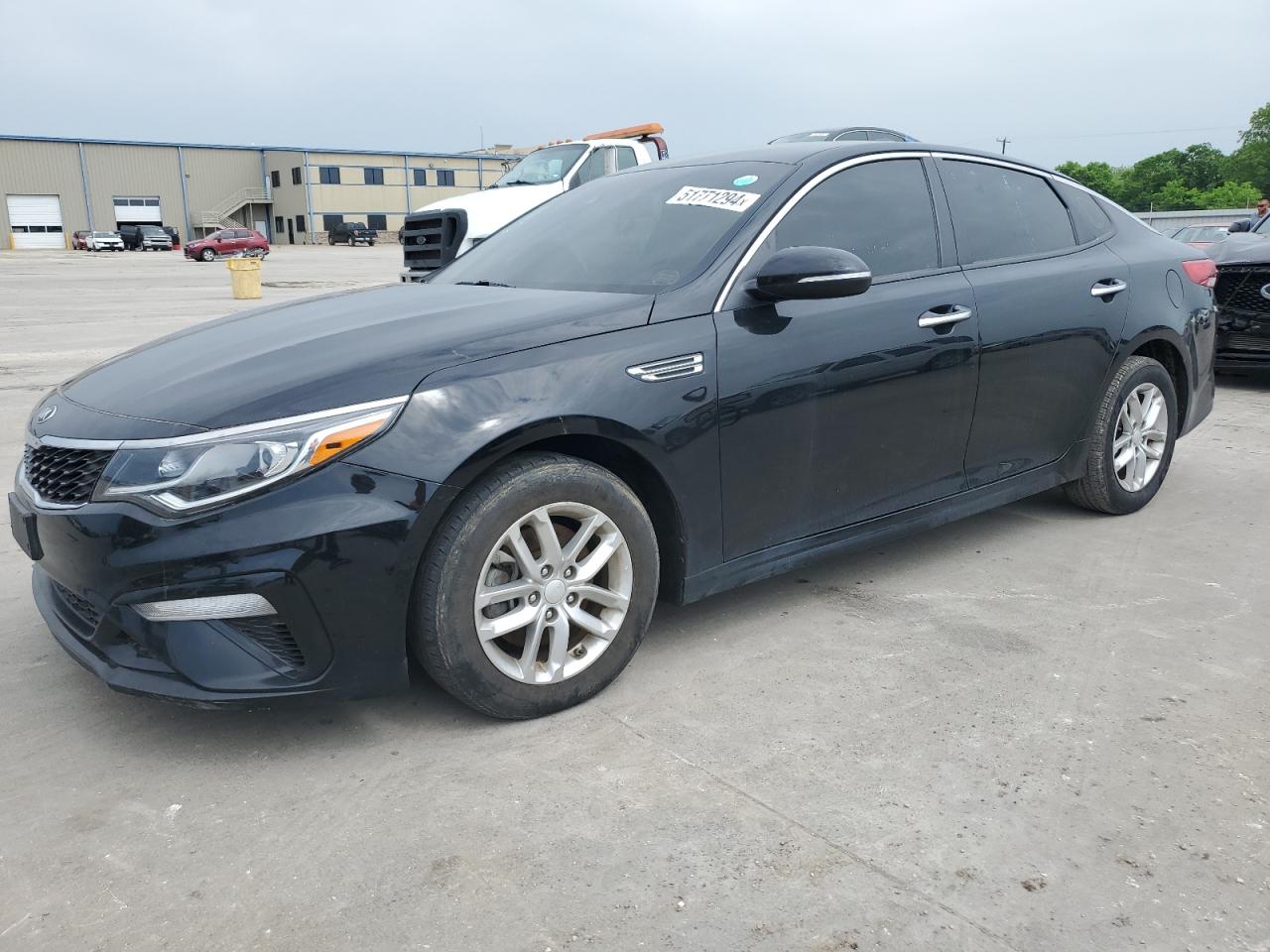 2019 Kia Optima Lx vin: 5XXGT4L34KG321107