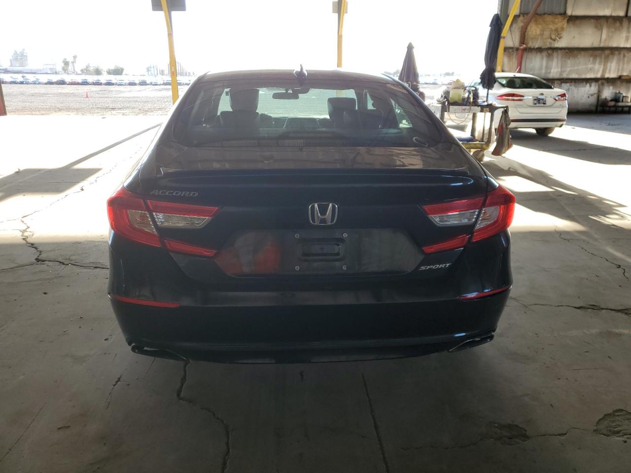 2018 Honda Accord Sport vin: 1HGCV1F33JA239738