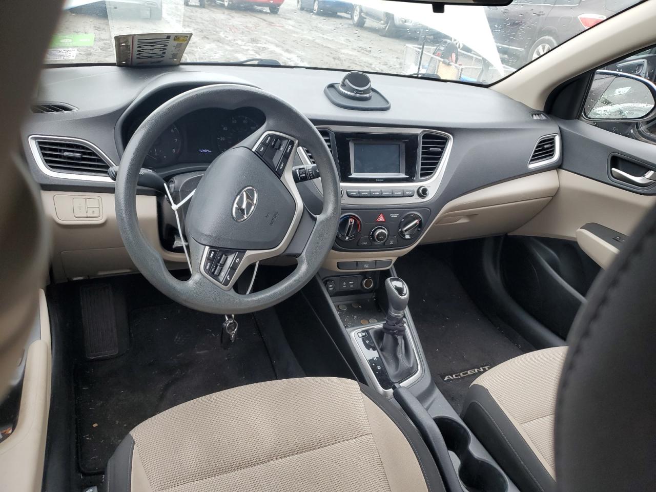 3KPC24A31KE043019 2019 Hyundai Accent Se