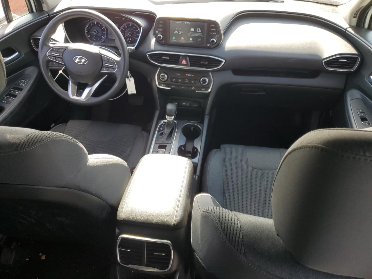 5NMS23AD8KH010073 2019 Hyundai Santa Fe Se