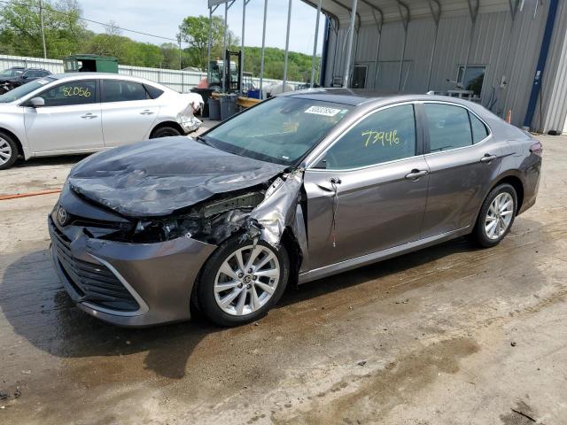 Lot #2475178401 2021 TOYOTA CAMRY LE salvage car
