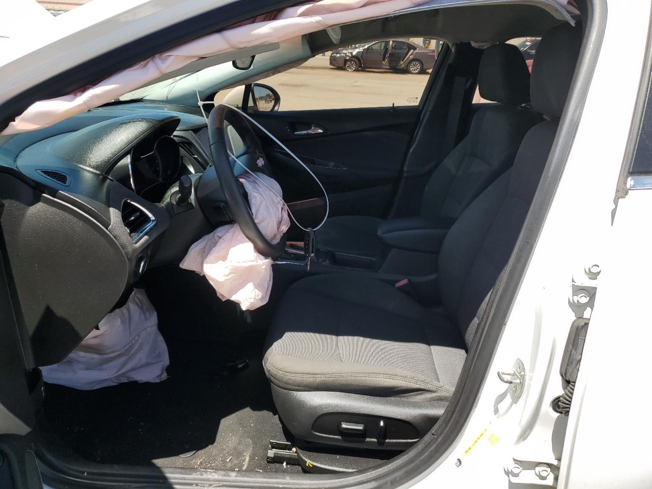 1G1BE5SM0K7146795 2019 Chevrolet Cruze Lt