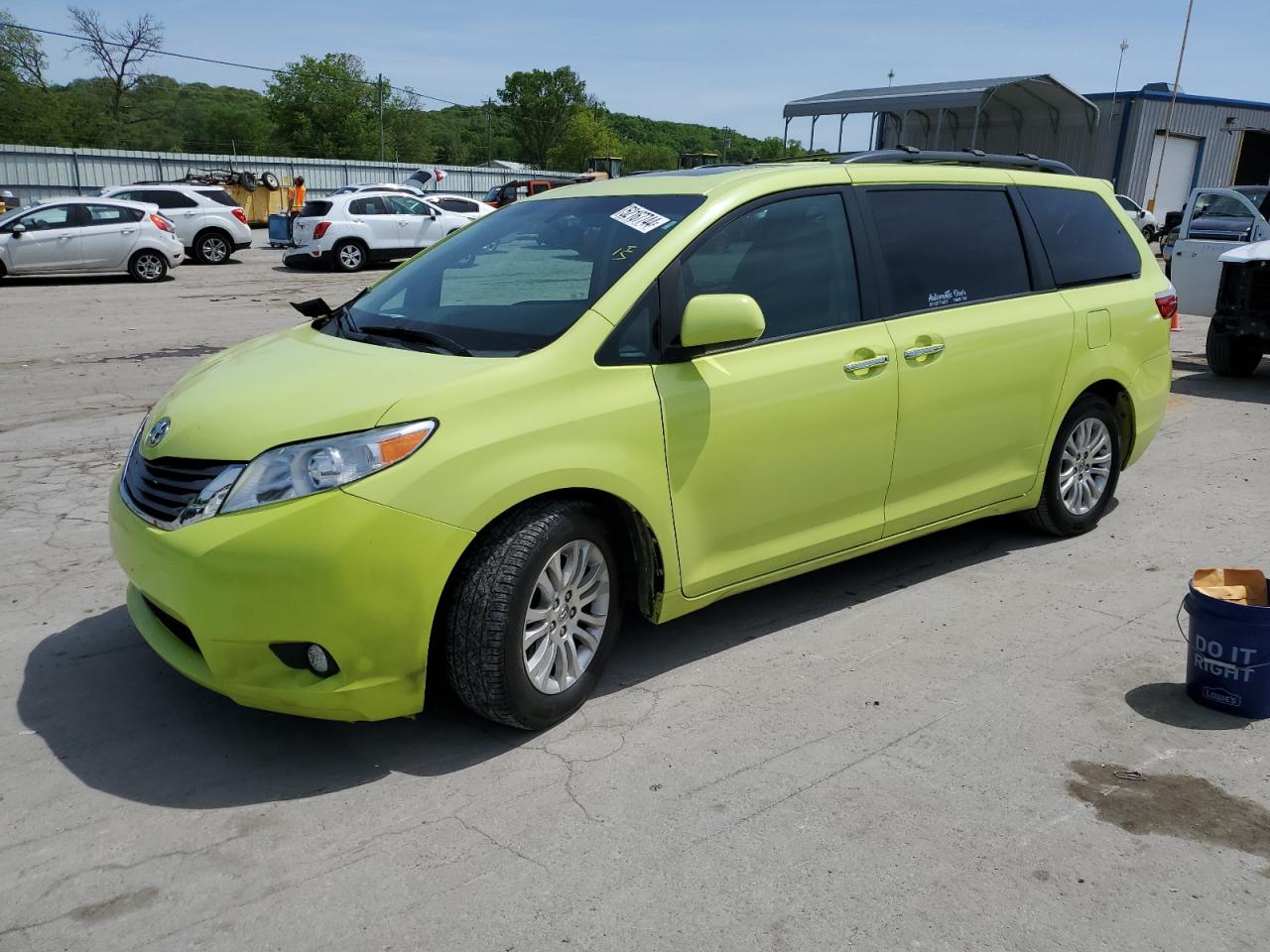 5TDYK3DC4GS695447 2016 Toyota Sienna Xle