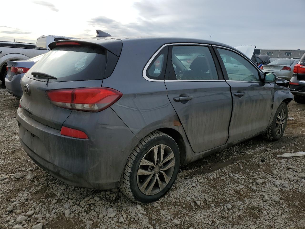 KMHH35LEXKU088142 2019 Hyundai Elantra Gt