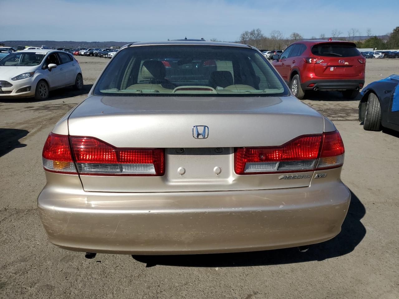 1HGCG16562A058405 2002 Honda Accord Ex