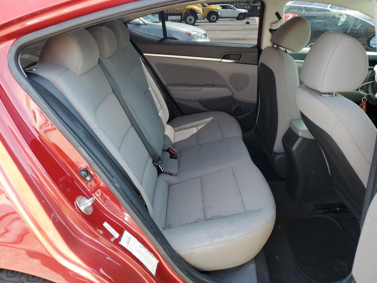 KMHD84LF1KU768000 2019 Hyundai Elantra Sel