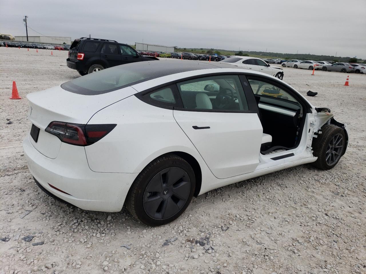 5YJ3E1EAXNF374324 2022 Tesla Model 3